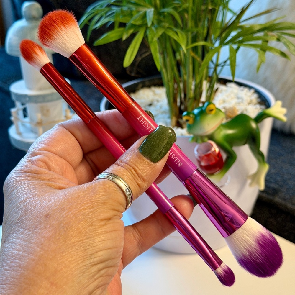 F.A.R.A.H Double-Ended Makeup Brush Set - Red and Purple